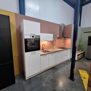 complete keuken compleet nieuw met apparatuur keuken roos